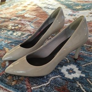 Nude Rockport Total Motion Pumps